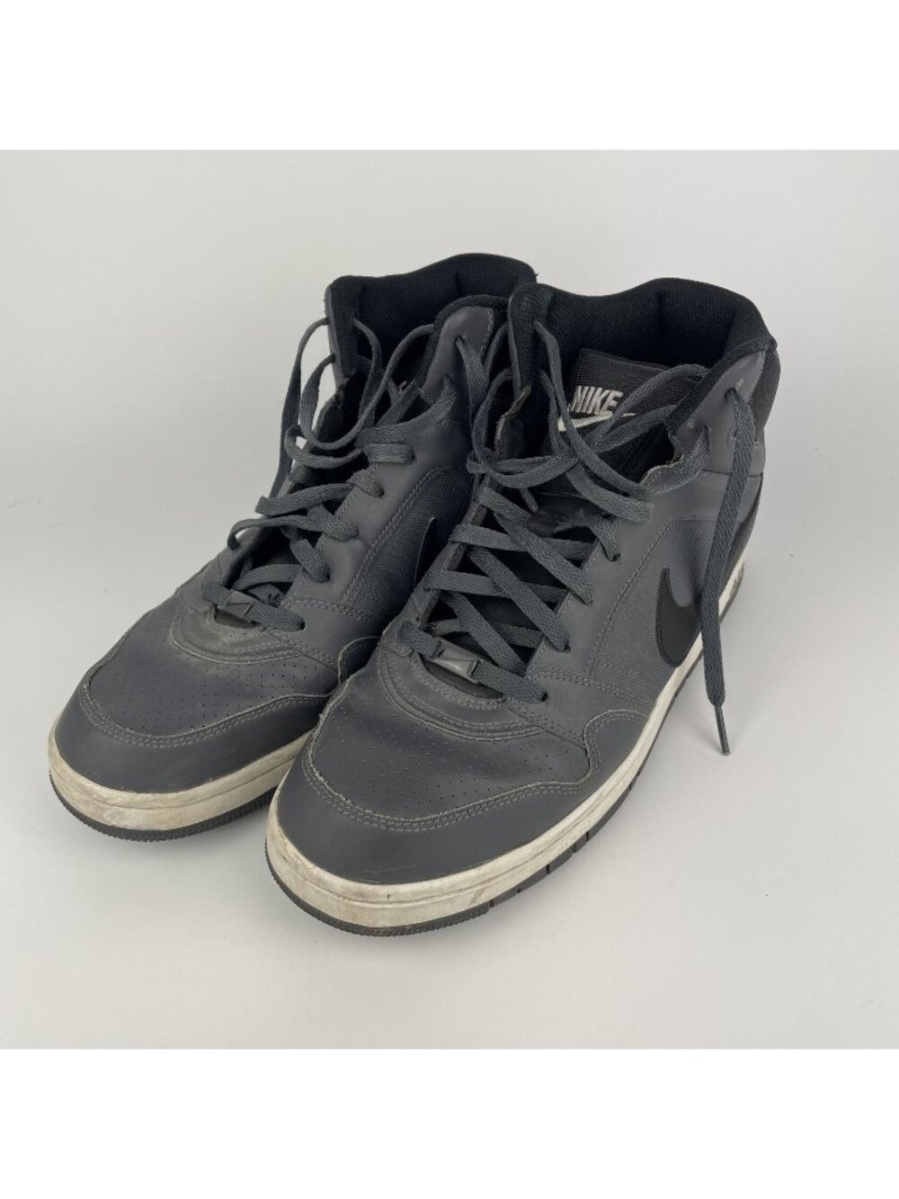 Nike Air Prestige III Men’s Mid Sneakers – Size 10.5 Dark Gray/Black/White